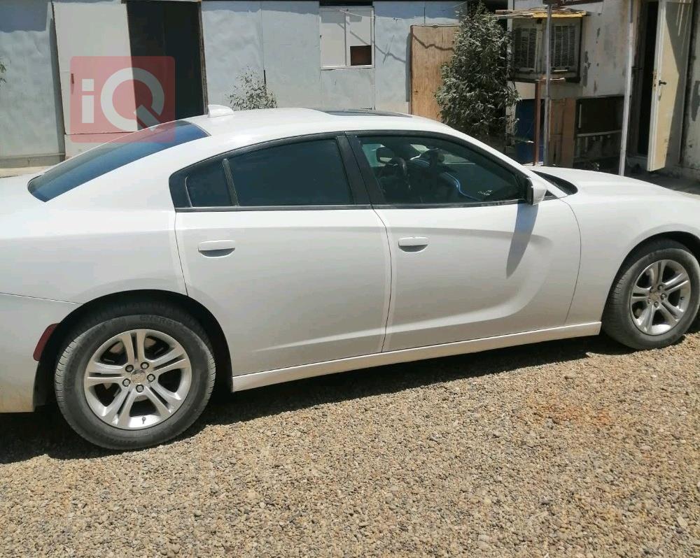 دۆج چارجەر